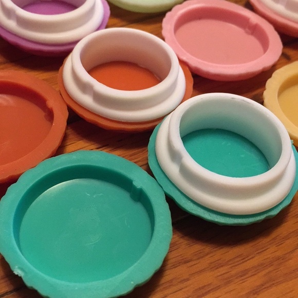 Total of 3 New Macaroon Containers - Picture 3 of 4